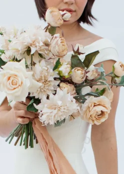 Dried Look Fake Roses in Beige