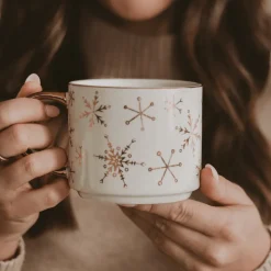 Gold Snowflakes 14 oz Mug